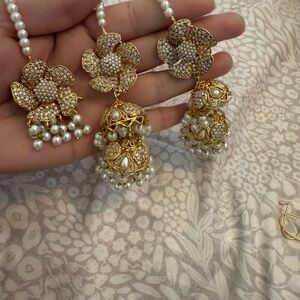 Elegant Gold and Pearl Floral Earrings